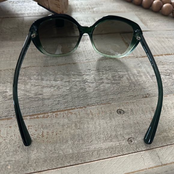 Coach sunglasses - Picture 2 of 4